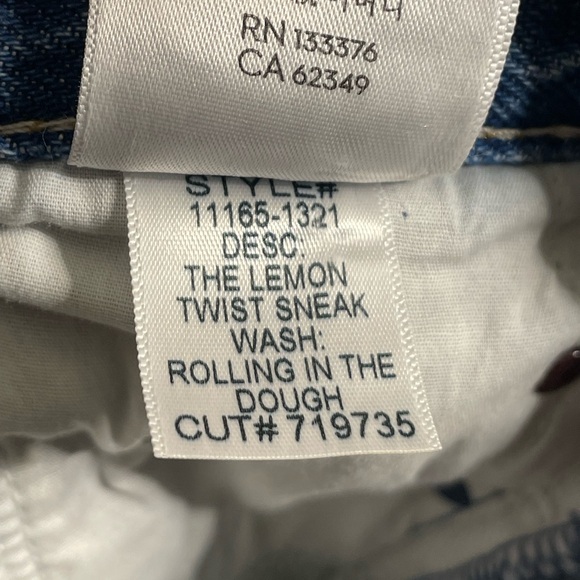 MOTHER SNACKS! The Lemon Twist Rolling In The Dough - Picture 9 of 10